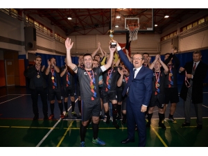 Buü Halı Saha Turnuvası’nda ‘Tsunami’ Esti