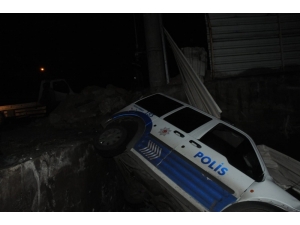 Polis Otosu Kovaladığı Şüpheli Araçla Çarpıştı: 2’si Polis 3 Yaralı
