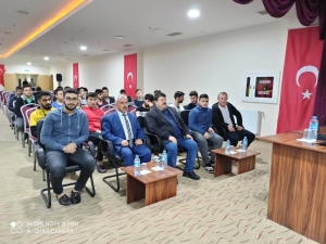 Beyşehir’de Üniversite Öğrencilerine ‘Tütünle Mücadele’ Konferansı