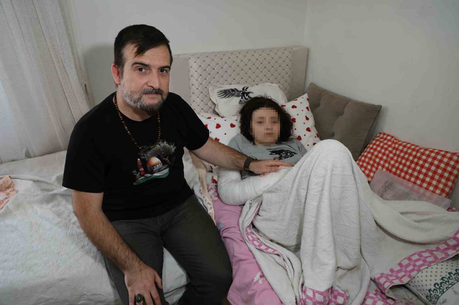 adana-da-12-nci-kattan-dusup-hayata-tutunan-cocuk-taburcu-edildi