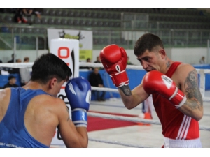 Erzurum’da Boks Heyecanı