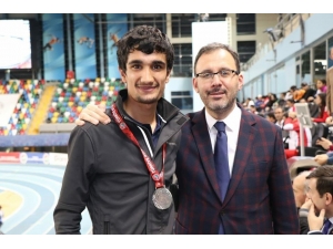 Vanlı Atlet Türkiye İkincisi Oldu