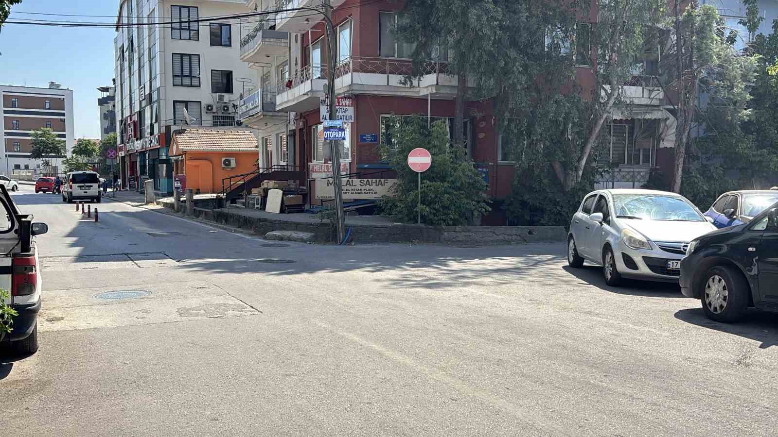 kaldirima-cikan-otomobil-yayalara-carpti-2-yarali