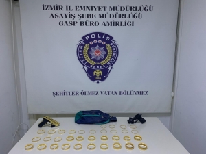 İzmir’de Kuyumcuyu Soyup İki Kişiyi Yaralamışlardı, Yakalandılar