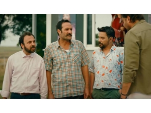 "Kırk Yalan" Film Ekibi İzmir’deki Galaya Katılacak