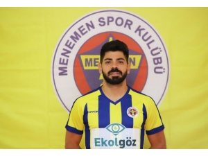 Menemenspor, 2 Futbolcuyla Yollarını Ayırdı