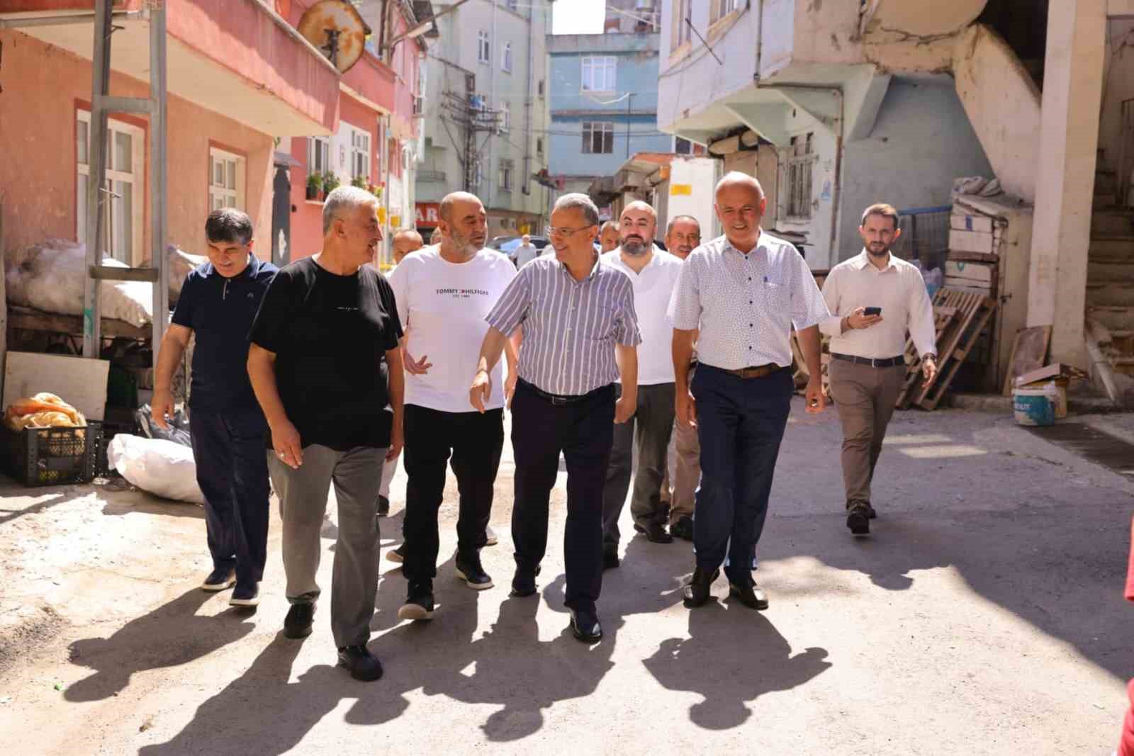 baskan-kurnaz-onemli-ve-guzel-islerin-altina-imza-atmaya-devam-ediyoruz