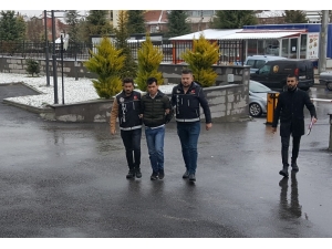 Karaman’da Eroinle Yakalanan Yabancı Uyruklu Şahıs Tutuklandı