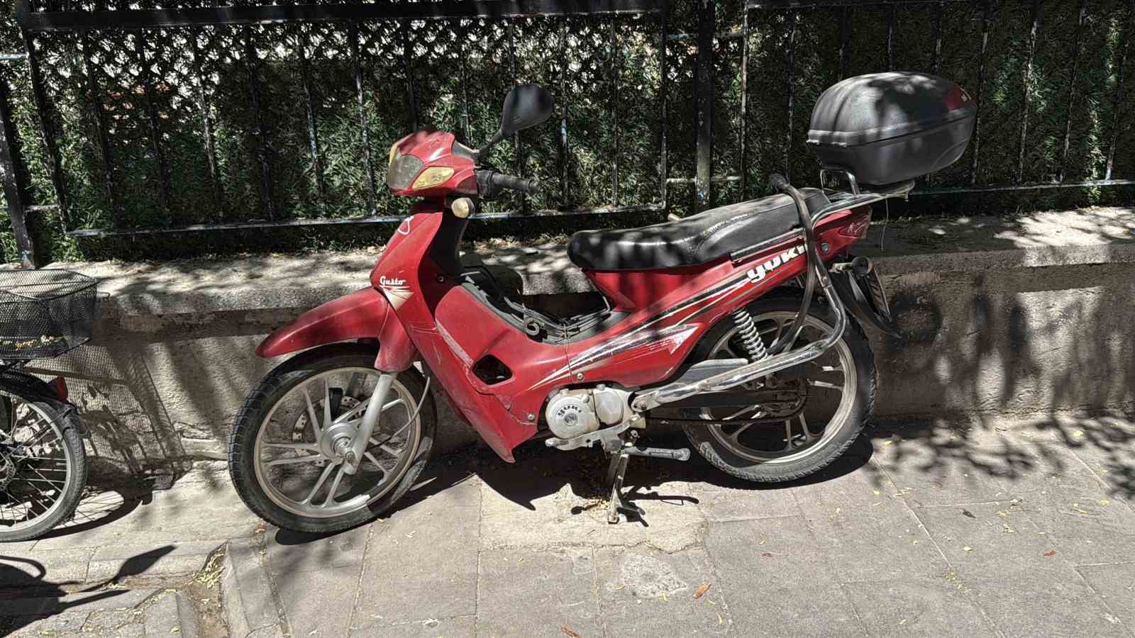 park-halinde-bulunan-calinti-motorla-alakali-inceleme-baslatildi