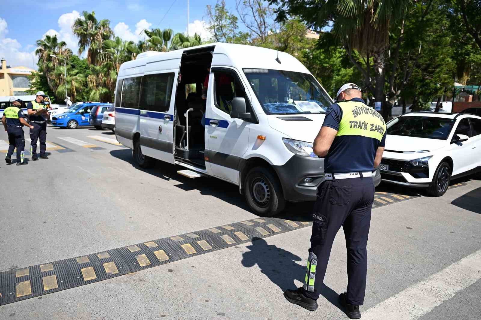 mersin-de-okul-servislerine-siki-denetim