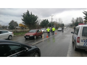 Polis Silahları Çekip Yakaladı