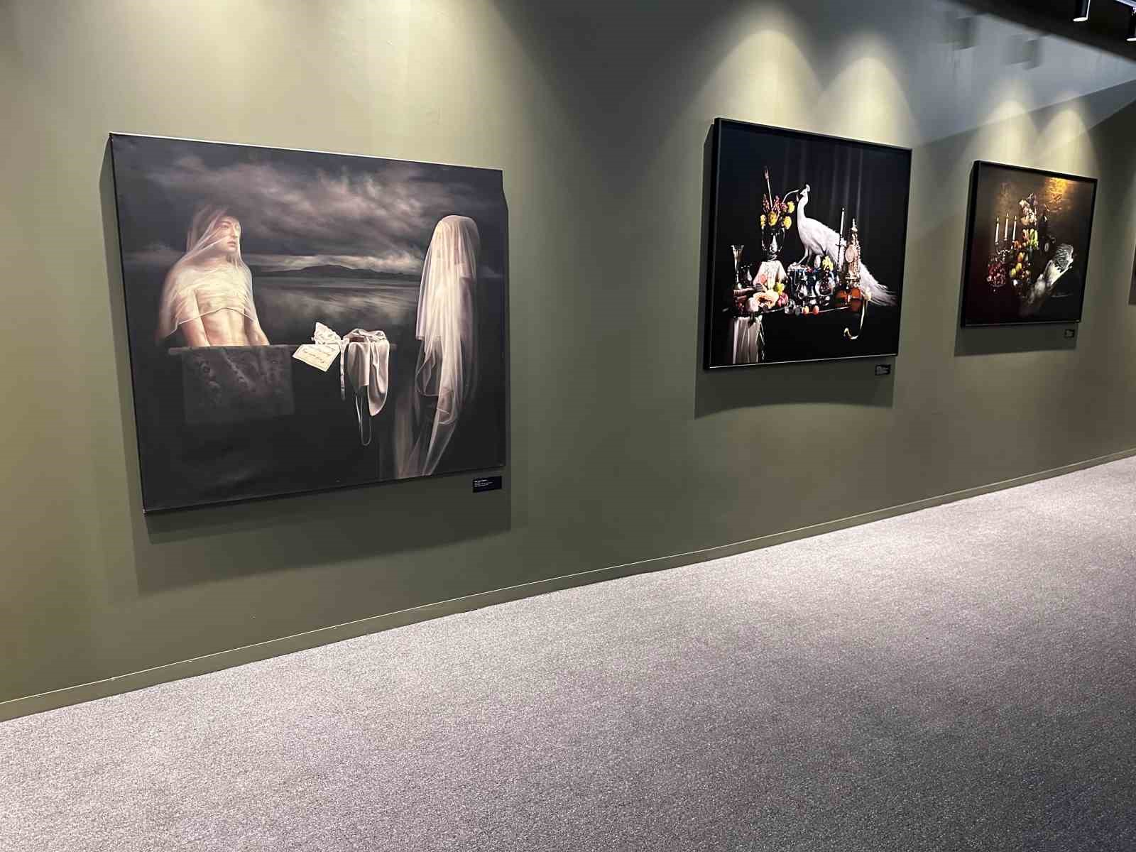 akbank-sanat-garip-seyler-oluyor-sergisi-ile-contemporary-istanbul-da