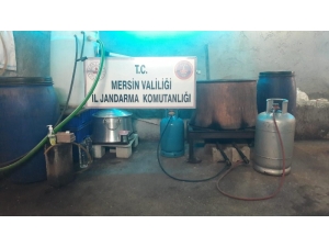 Tarsus’ta 540 Litre Kaçak İçki Ele Geçirildi