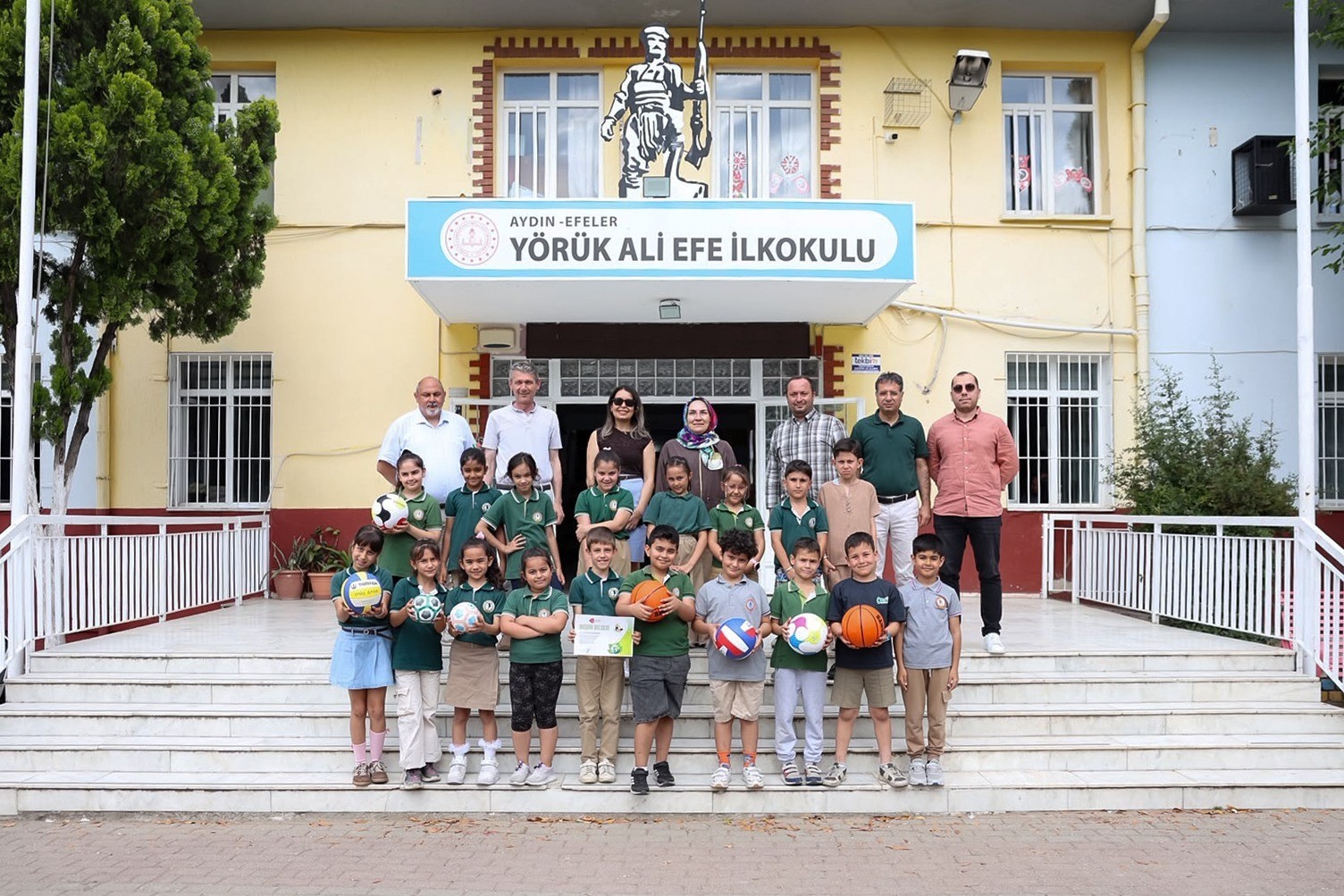 efeler-in-cevreci-minikleri-odullerine-kavustu