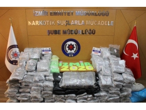 Emekli Memurun Evinden 258 Kilo Skunk İle 43 Bin Uyuşturucu Hap Çıktı