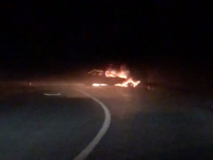 Avcılar’da İki Otomobil Çarpıştı, Sürücü Çıkan Yangından Son Anda Kurtuldu