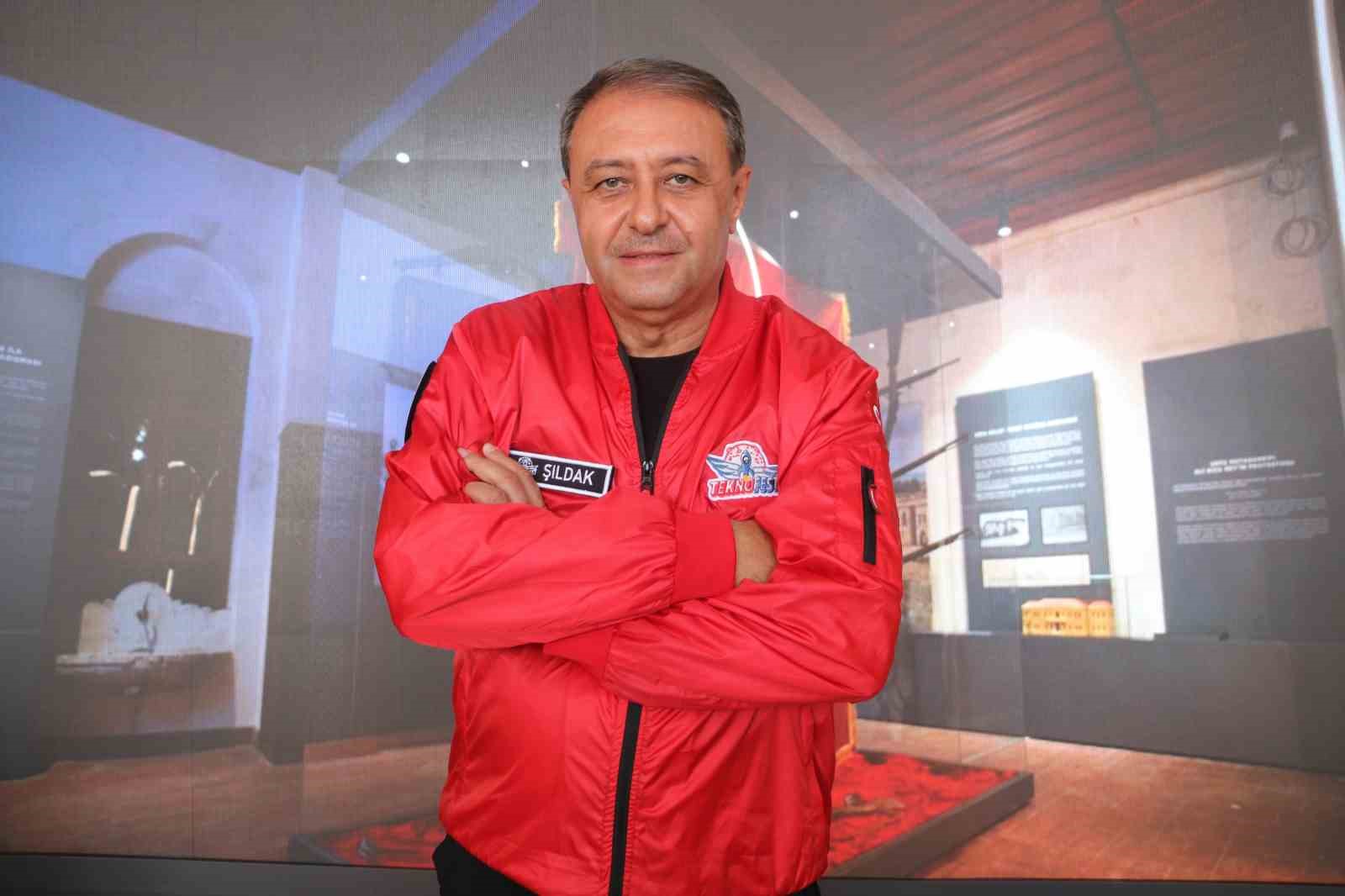 teknofest-in-ikinci-gununde-ziyaretci-patlamasi-140-bin-kisi-giris-yapti