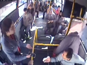 Şoföre ’Cep Telefonu’ Dayağı