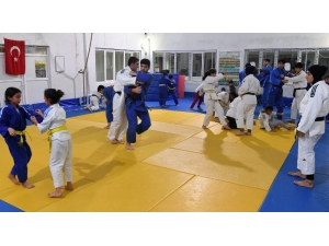 Şanlıurfalı Gençler Hedef Yükseltti