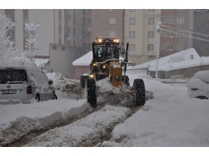 Yüksekova’da Kar Çalışması