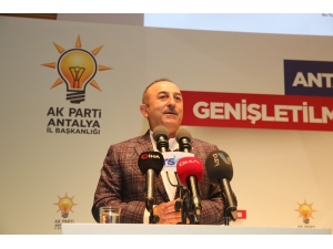 Bakan Çavuşoğlu’ndan Somali’deki Terör Saldırısına İlişkin Açıklama (1)