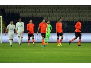 Süper Lig: Medipol Başakşehir: 5 - Kasımpaşa: 1 (Maç Sonucu)