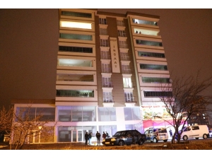 Annesiyle Tartıştı 6. Kattan Atladı