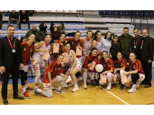 Turgutlu Belediyespor Devrenin Son Maçını Galip Tamamladı