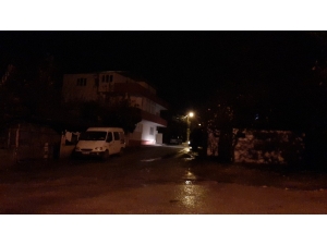 Öz Annesini Boğarak Öldürdü, Sonra Gidip Teslim Oldu