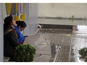 Antalya’da Sağanak Etkili Oldu