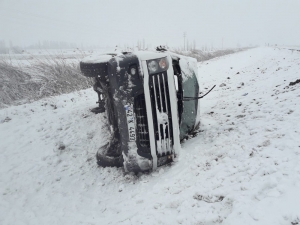 Konya’da Öğretmenleri Taşıyan Minibüs Devrildi: 15 Yaralı