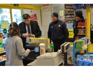 Şehzadeler Ve Yunusemre Zabıtalarından Yılbaşı Denetimi