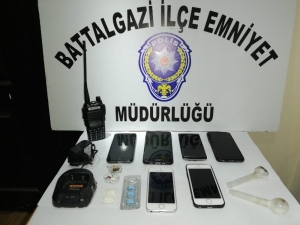 Gizli Kaçış Noktaları Bulunan Eve Operasyon: 7 Gözaltı