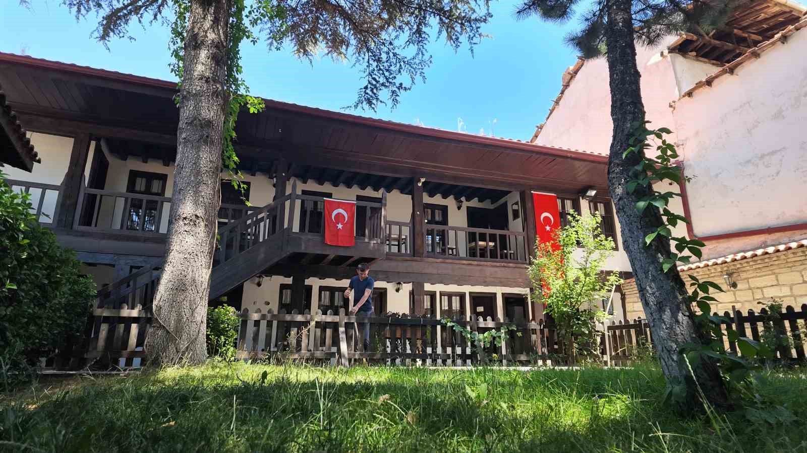 272-yillik-civitcioglu-medresesi-gecmise-isik-tutuyor
