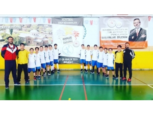 Analig Hentbol Takımları Çeyrek Finalde