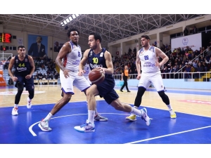Basketbol Süper Ligi: Büyükçekmece Basketbol: 68 - Fenerbahçe Beko: 92