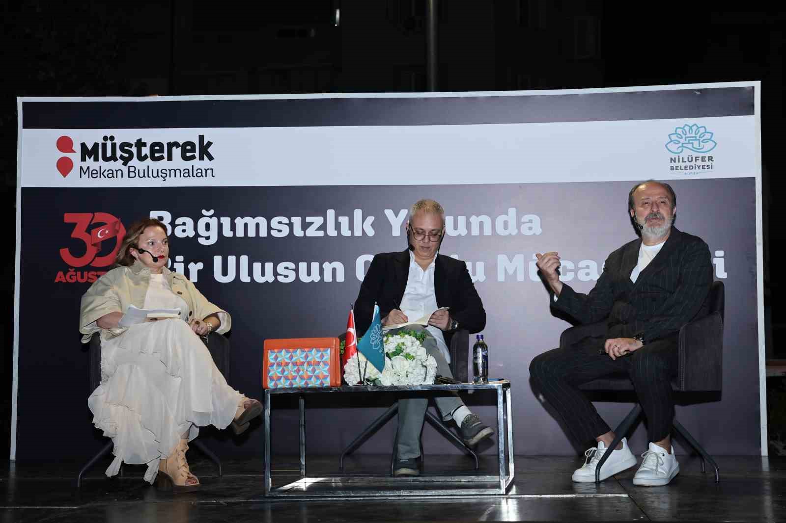 musterek-mekan-da-bagimsizlik-ve-cumhuriyet-soylesisi