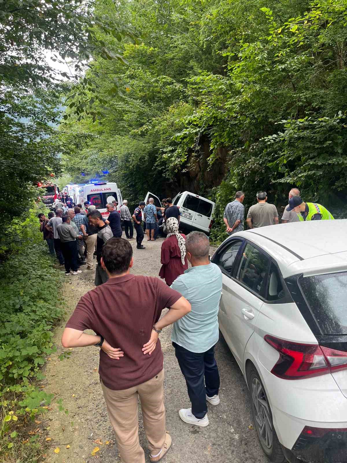 trabzon-da-trafik-kazasi-5-yarali