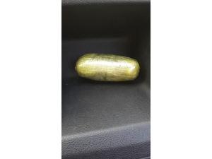 Oto Teybinin İçinde Esrar Ele Geçirildi