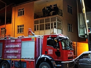 Çatak’ta Ev Yangını