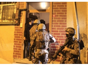 İstanbul Polisinden 2019’da Terör Örgütlerine Darbe: 950 Operasyonda 11 Kiloya Yakın Patlayıcı Bomba Ele Geçirildi