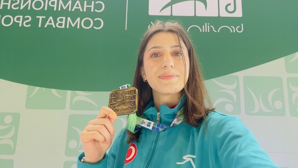beun-lu-milli-sporcu-sude-nur-basanci-dan-bir-dunya-sampiyonlugu-daha