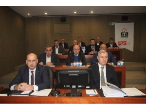 Menevşe: "Yükün Büyüğünü İş Dünyası Çekiyor"