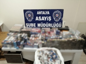 50 Bin Lira Değerinde Sigara Çalan Hırsızlar Kaçamadı