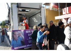 Arkadaşları İçin Lokma Döktürdüler