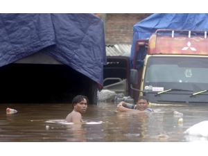 Endonezya’da Sel: 9 Ölü