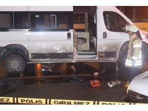 Beşiktaş’ta Otomobilin Çarptığı Kadın Minibüsün Altında Kalarak Can Verdi