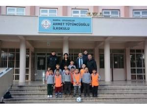 Yunusemre Minik Yeteneklerin Peşinde