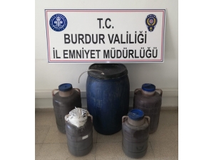 Evinde Sahte İçki Ünitesi İle Yakalandı