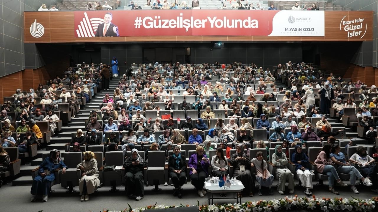 basiskele-de-kadinlara-ozel-konser